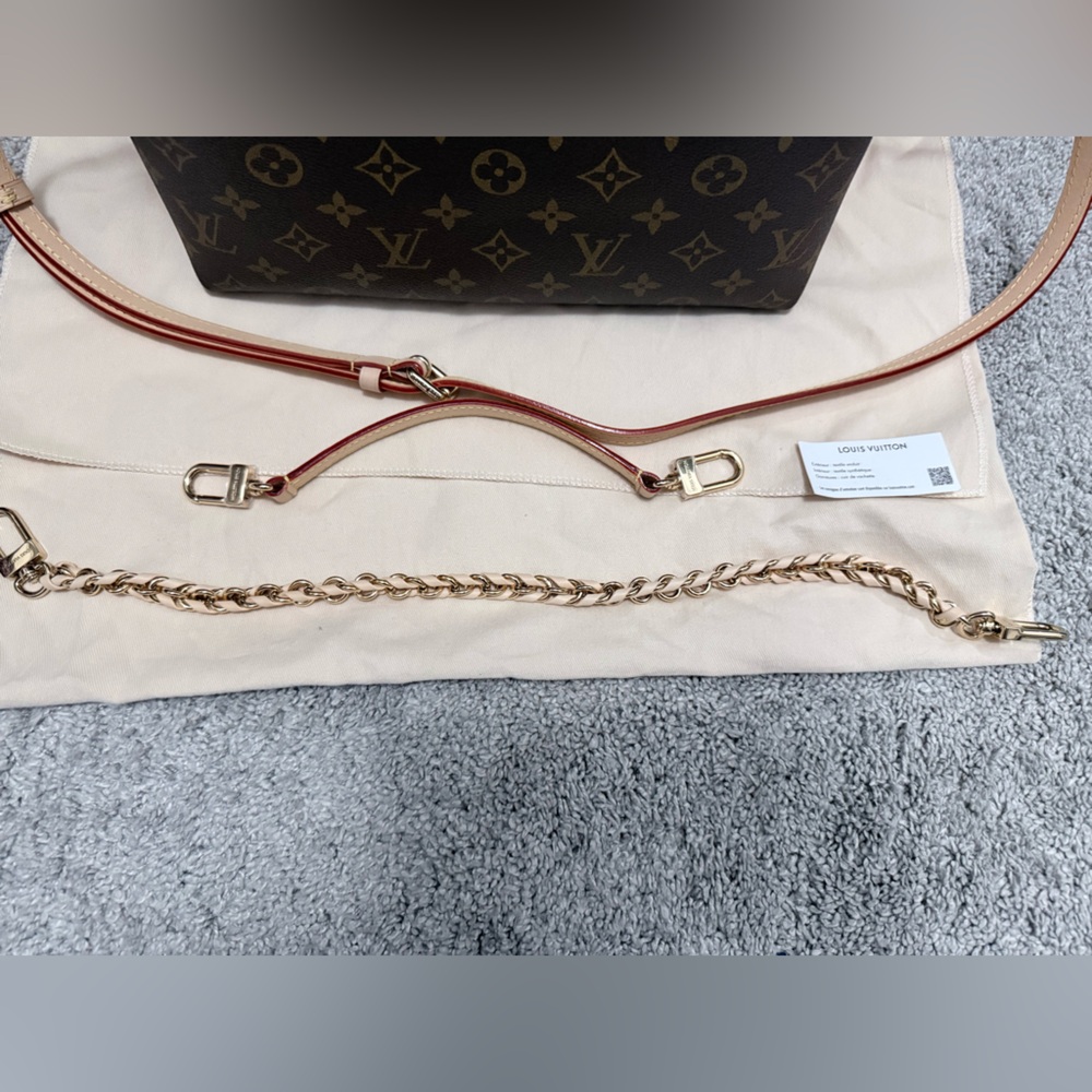 Louis Vuitton Multipass - Picture 2 of 13
